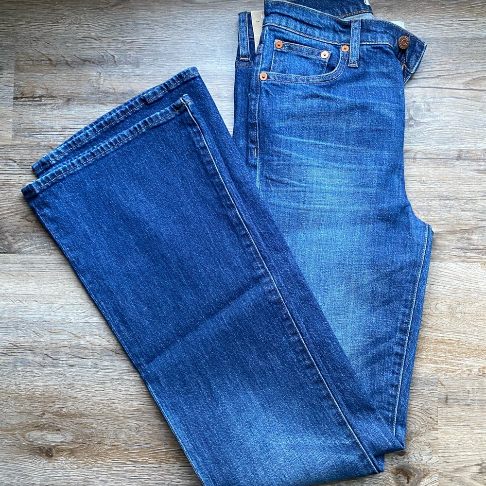 Dark wash flea market flare jeans (bell bottom)